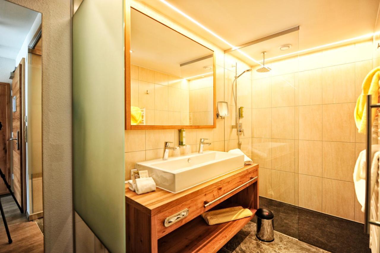 Hotel Arnika อิสชเกิล ภายนอก รูปภาพ