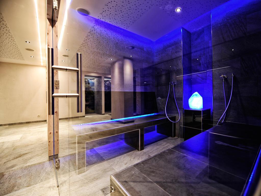 Hotel Arnika อิสชเกิล ภายนอก รูปภาพ